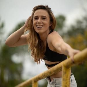 Meet your Posher, Camy